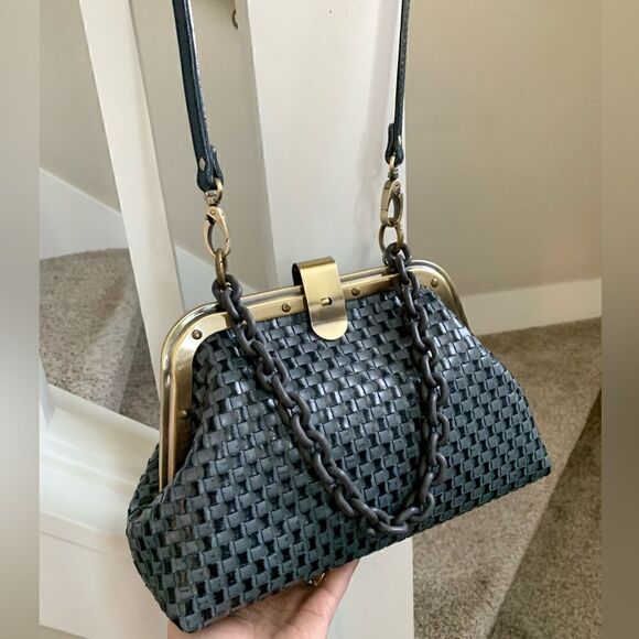 Chic Design Handmade Genuine Woven Leather Push Lock Clutch/Wristlet/Crossbody - Picture 14 of 16